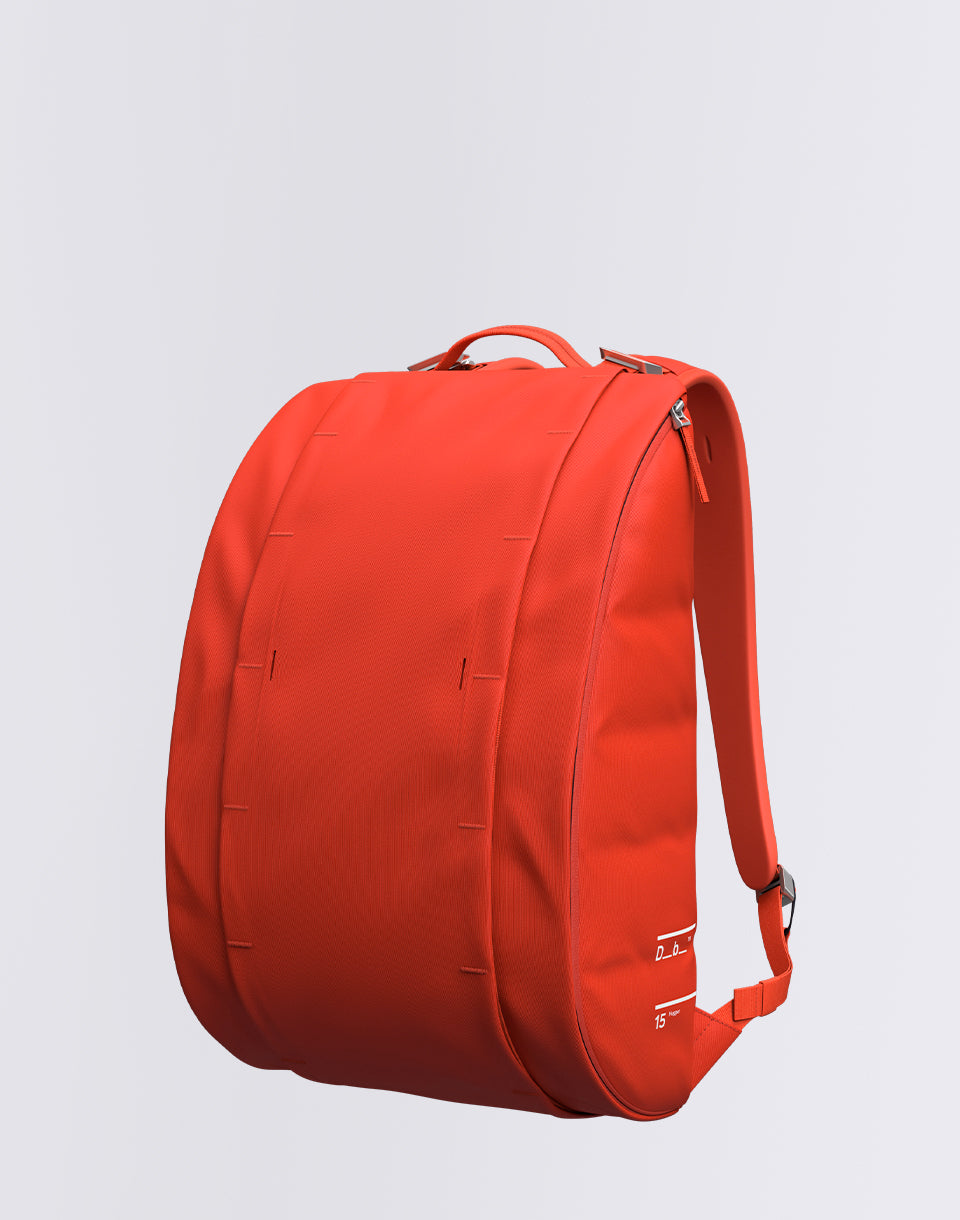 Hugger Base Backpack 15L