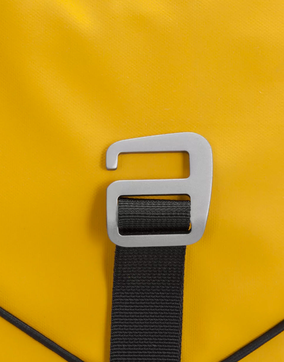 Wharfe flap over backpack 22l