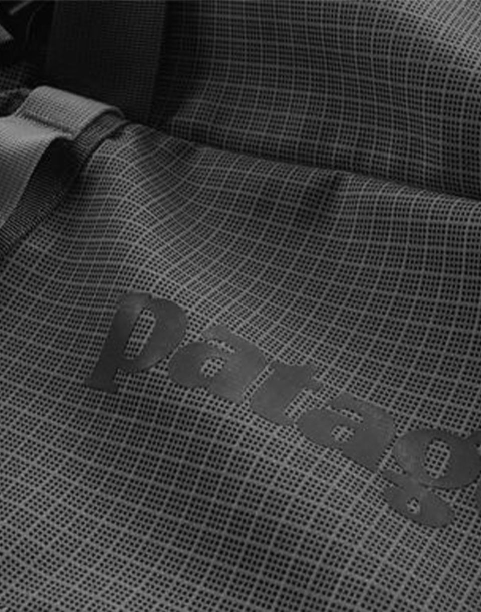 Black Hole Duffel 40L