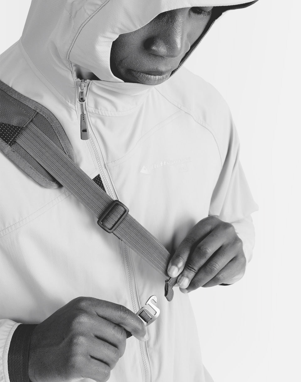 Gaut Messenger Bag