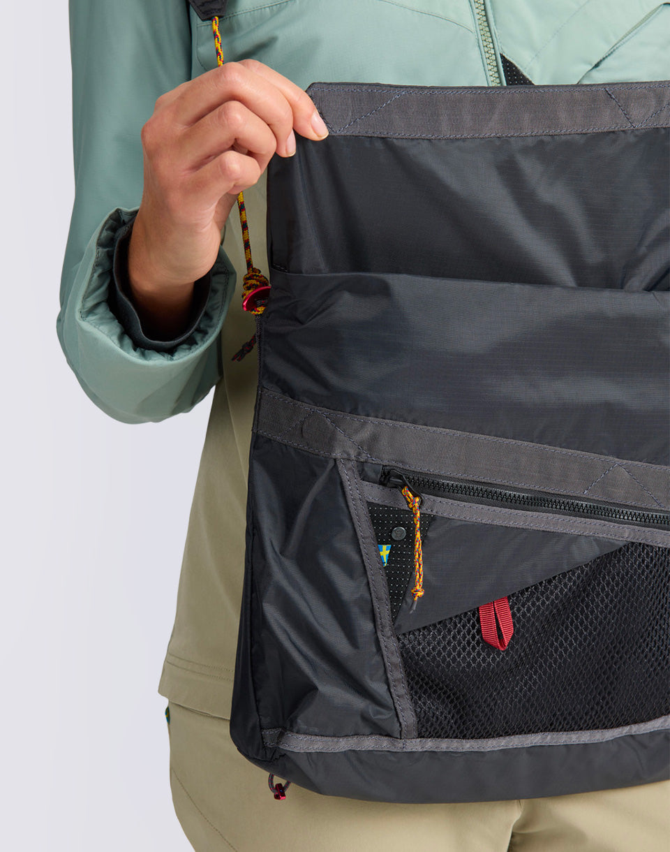 Grid Messenger Bag