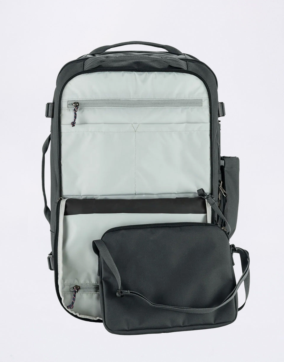 Färden Carry-On Pack
