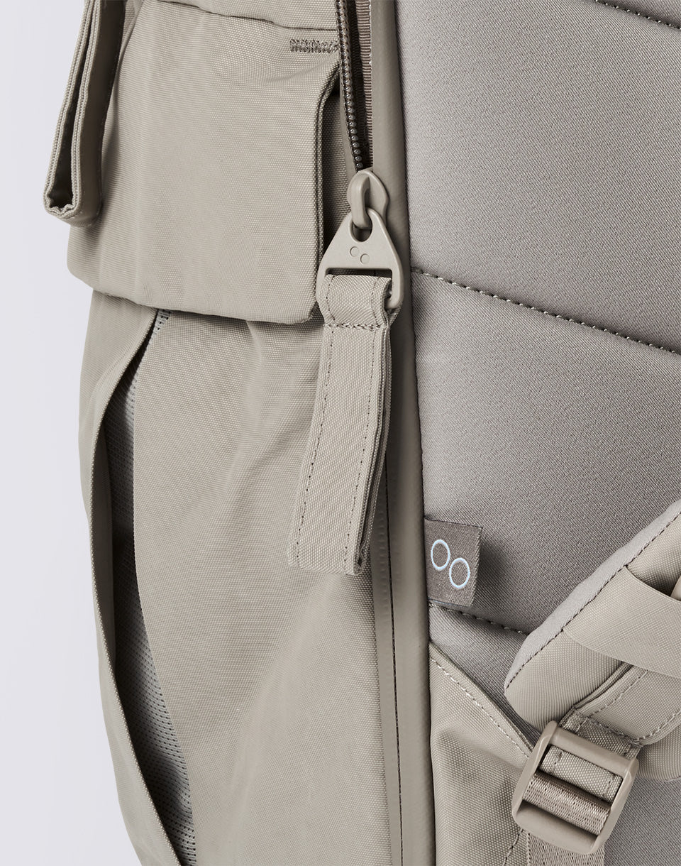 Blok Medium Construct