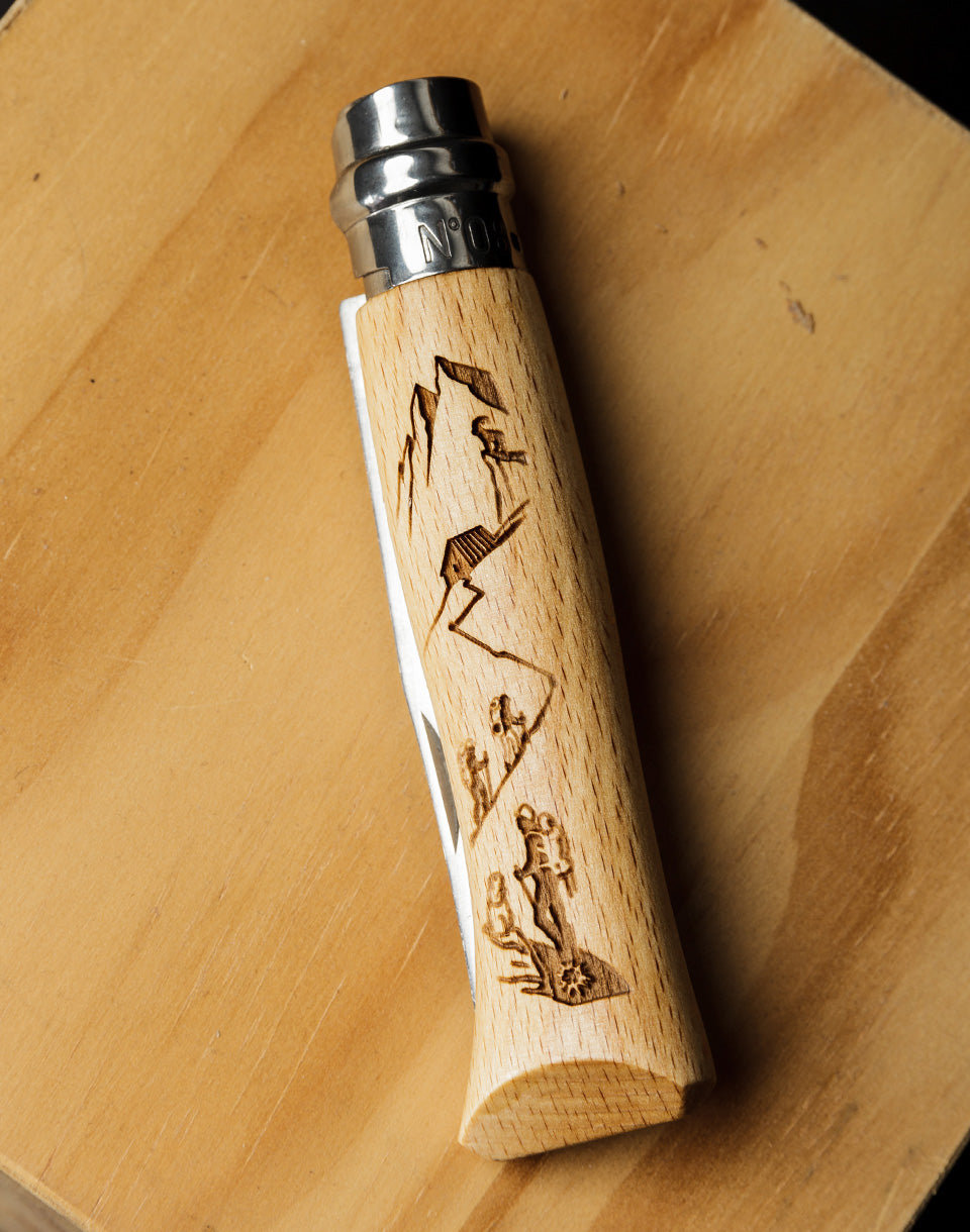 N°08 Engraved Hiking