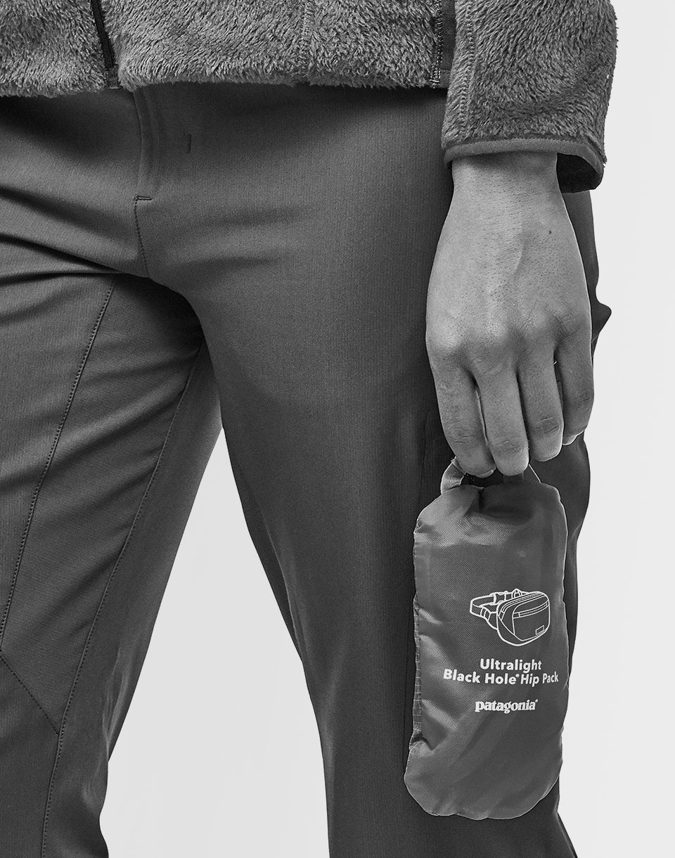 Ultralight Black Hole Mini Hip Pack