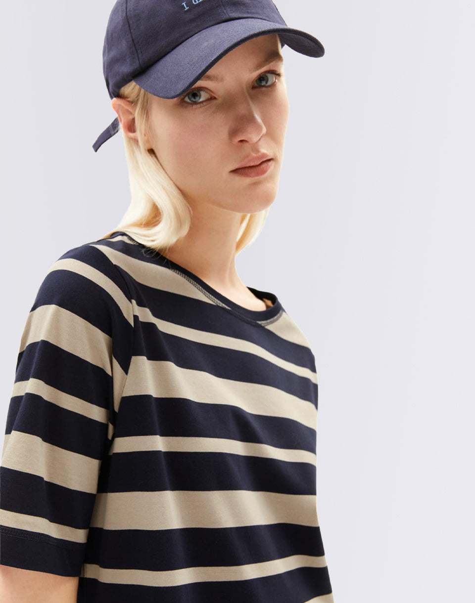 Taakyra Block Stripes