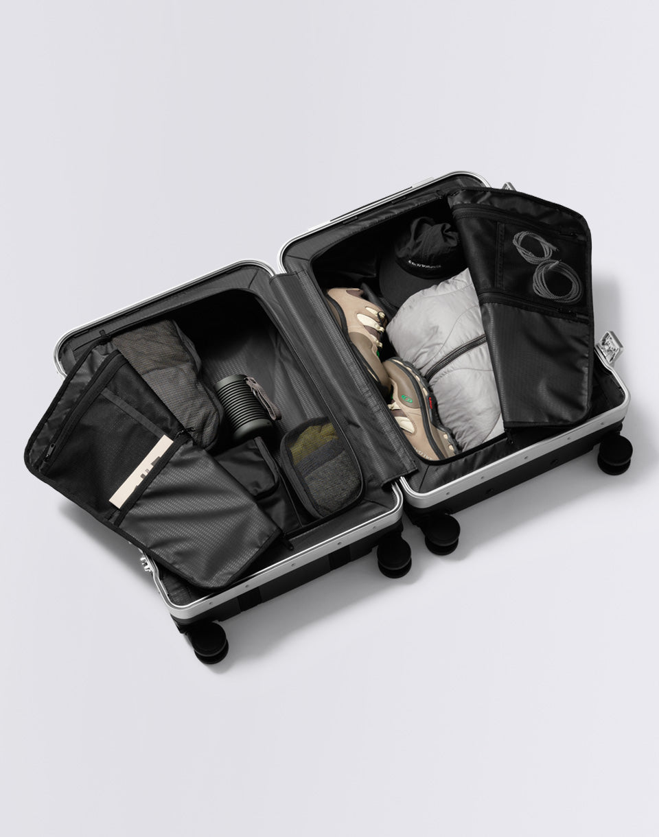 Ramverk Pro Check-in Luggage Medium