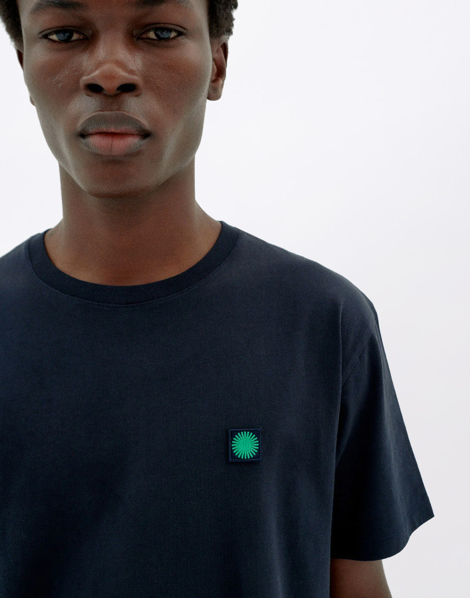 Navy T-Shirt Sun Green Back