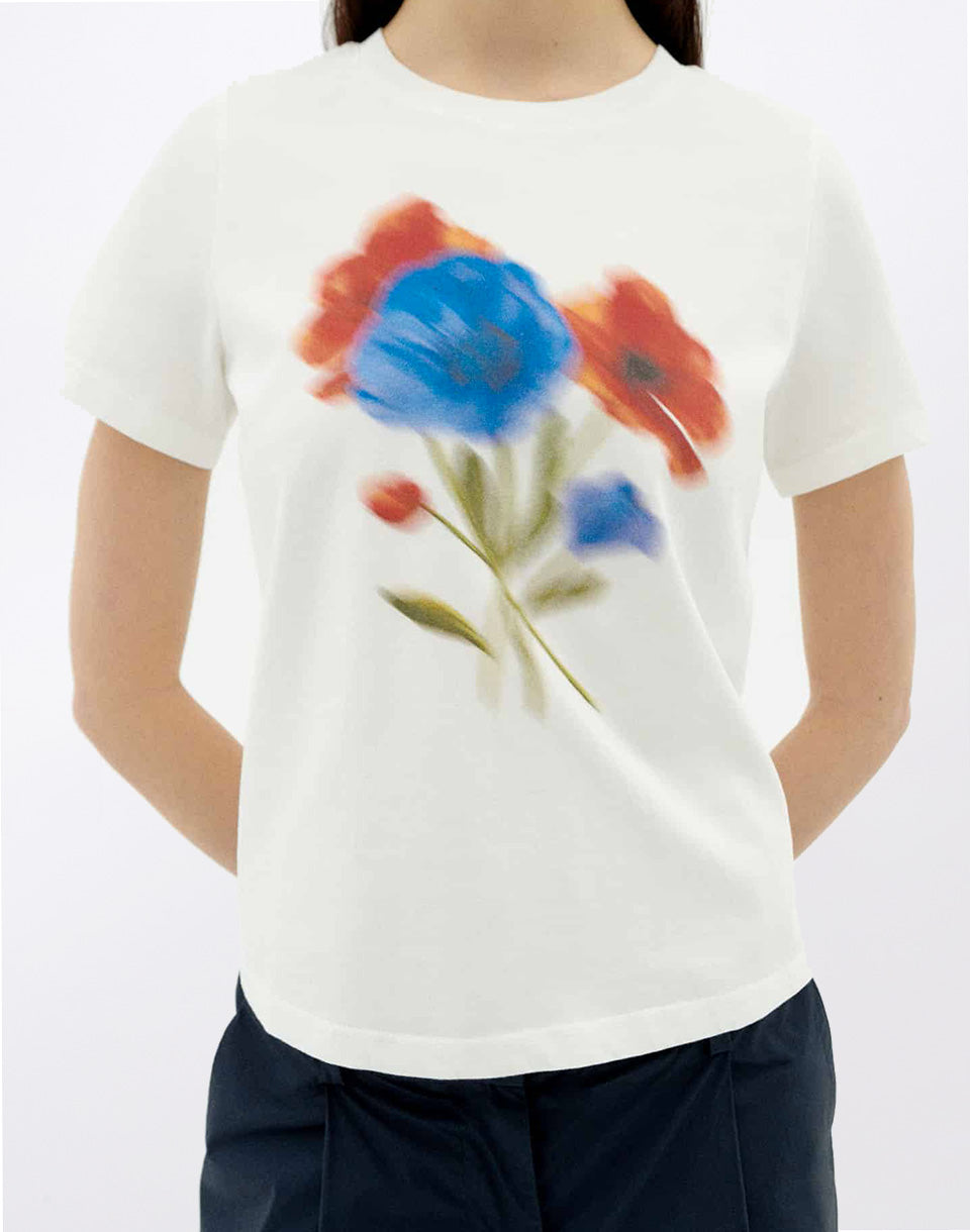 Blurry Flower Ida T-Shirt