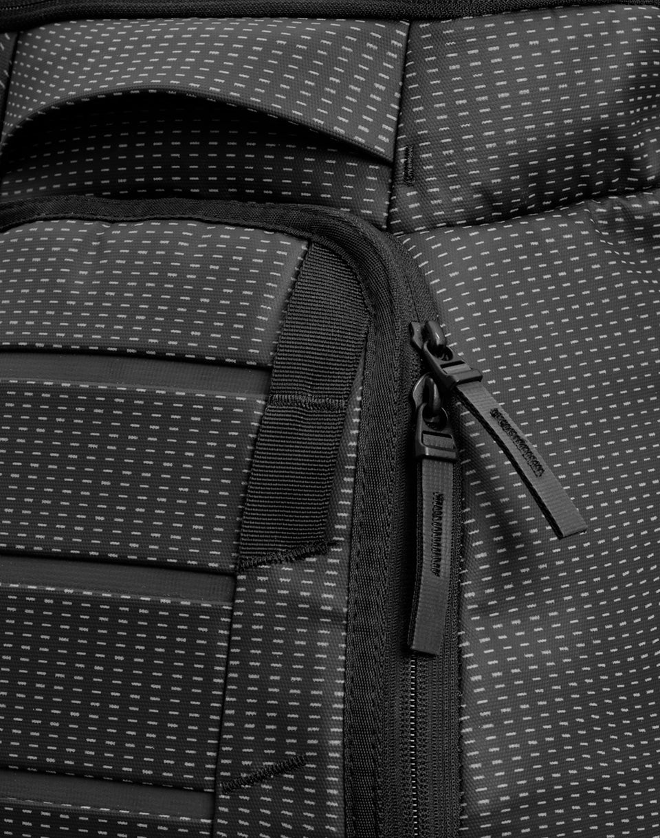 Hugger Backpack 30L
