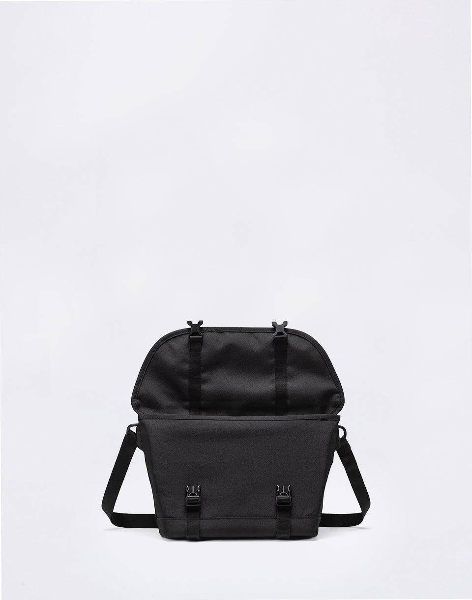 Cove Small Messenger