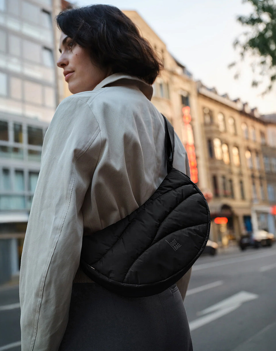 Wavy Puffer Moon Bag