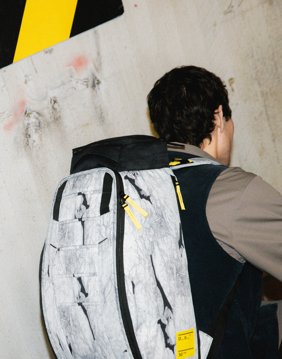Hugger Backpack 30L