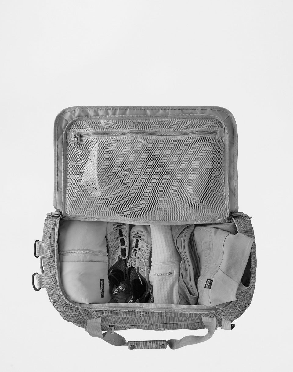 Black Hole Duffel 40L