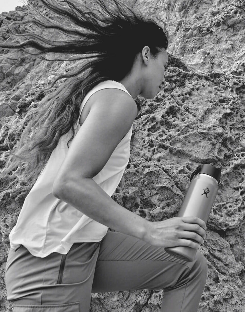 Lightweight Flex Straw Bottle (946 ml)