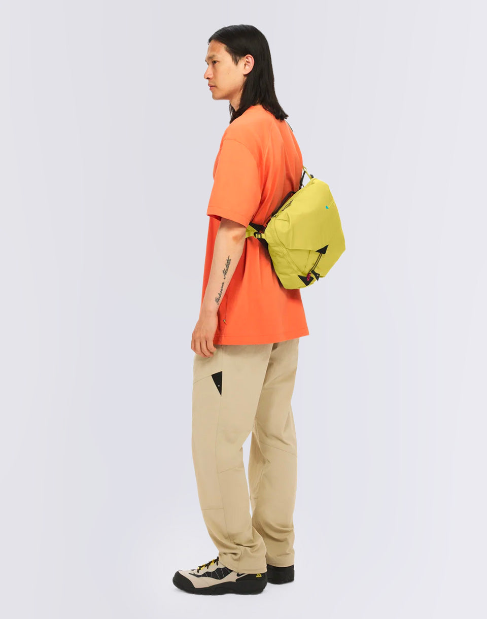 Gaut Messenger Bag