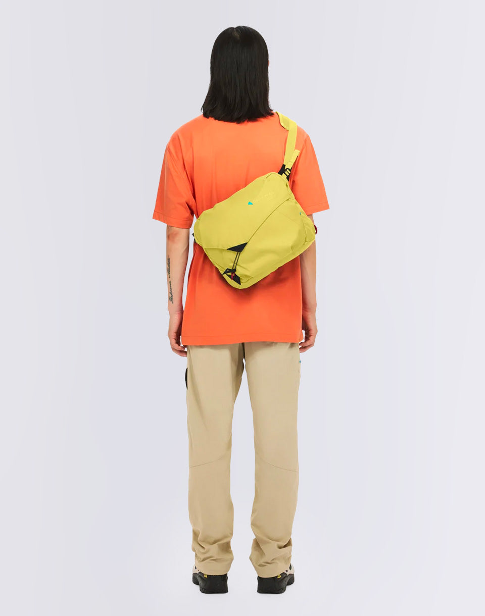 Gaut Messenger Bag