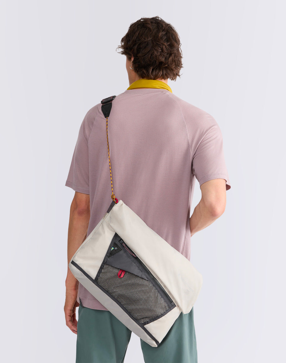 Grid Messenger Bag