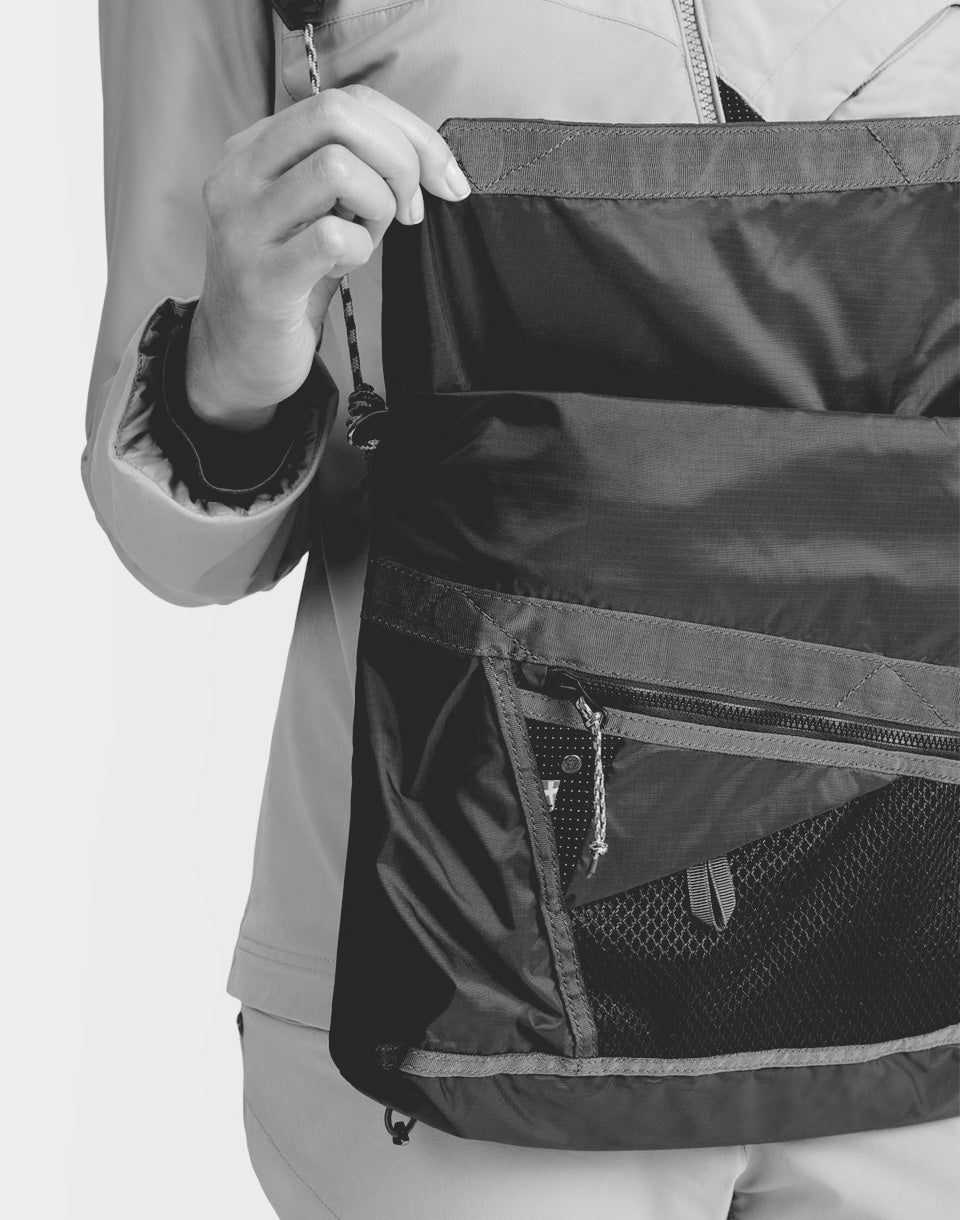 Grid Messenger Bag