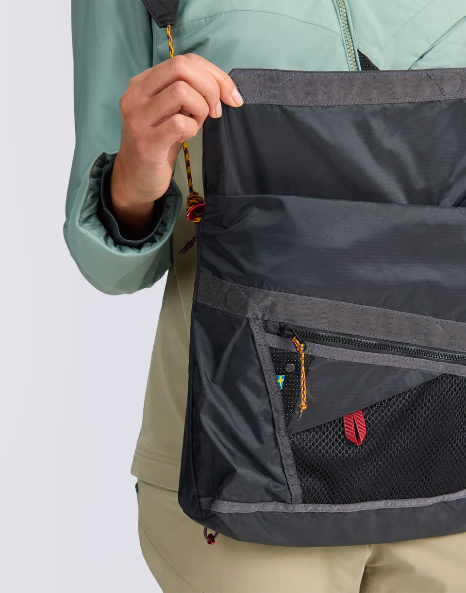 Grid Messenger Bag