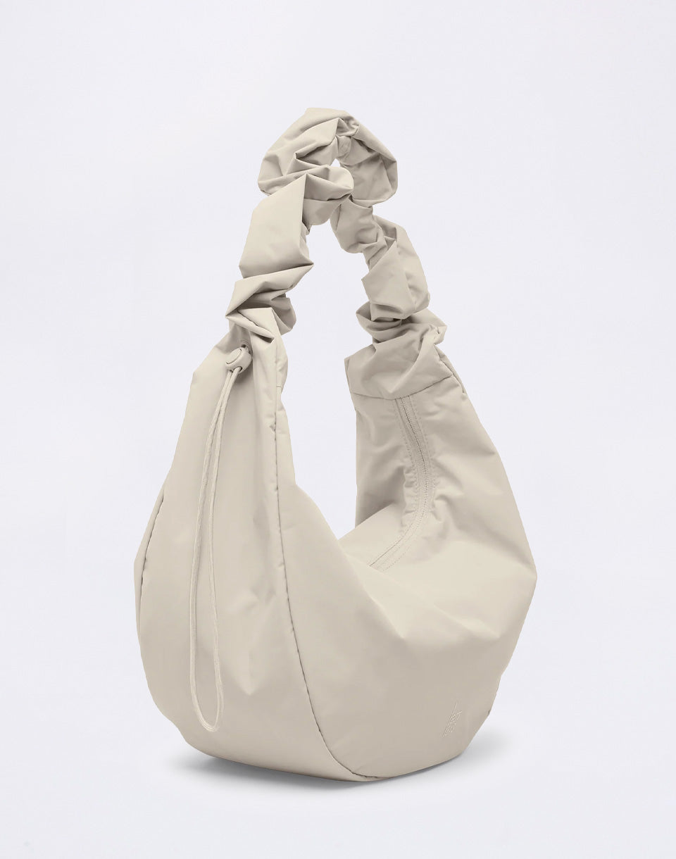 Moon Bag Ruffle Monochrome