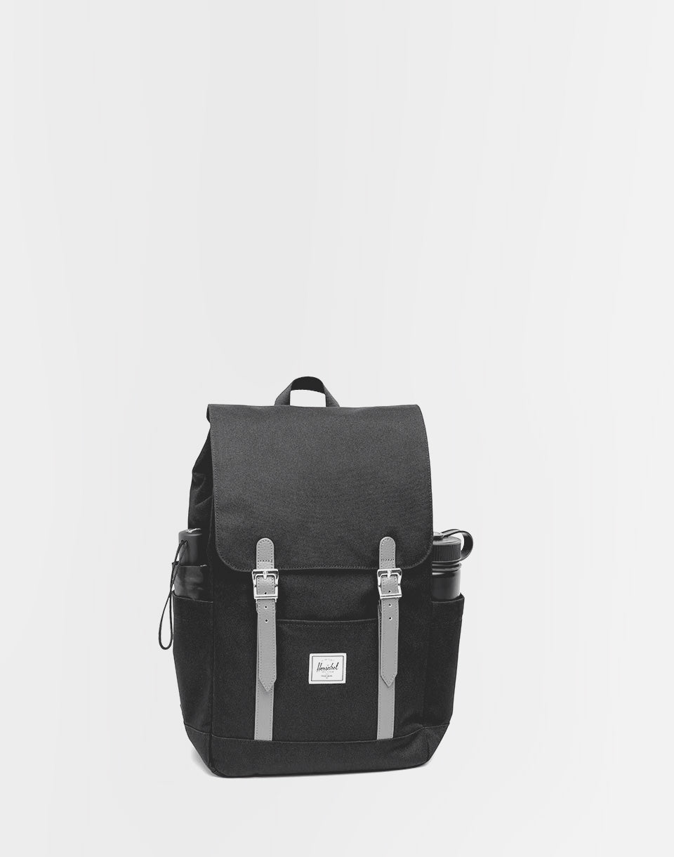 Retreat™ Small