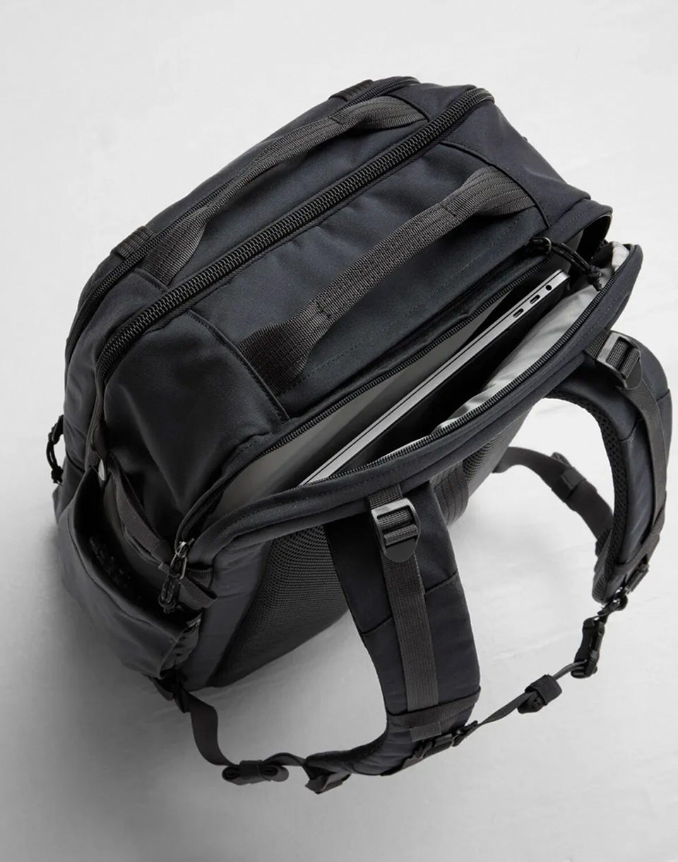 Färden Carry-On Pack