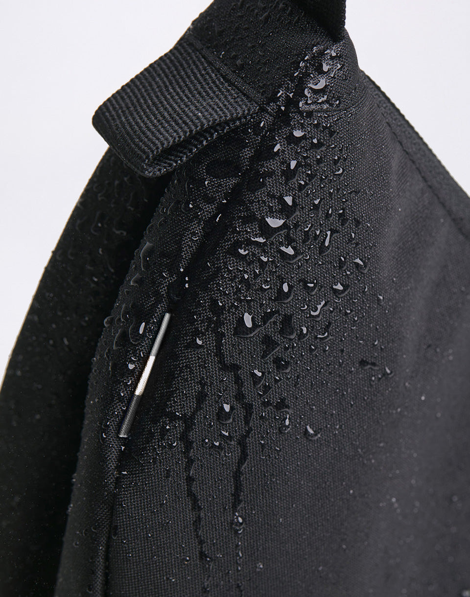 Moon Bag Small Monochrome