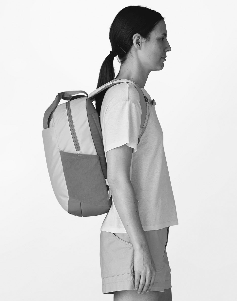 Atom Tote Pack 20L
