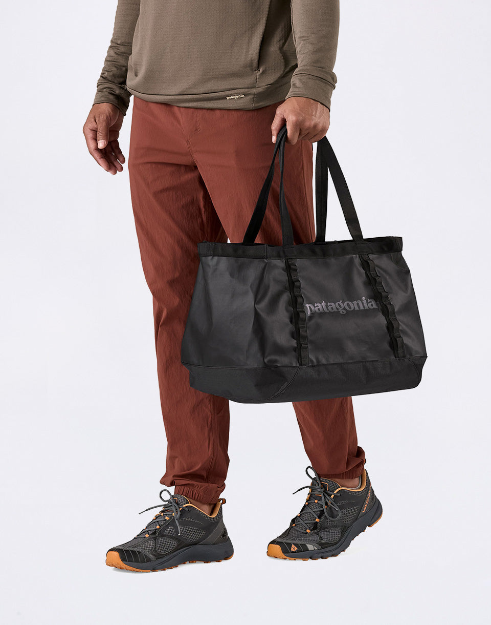 Black Hole Tote 25L