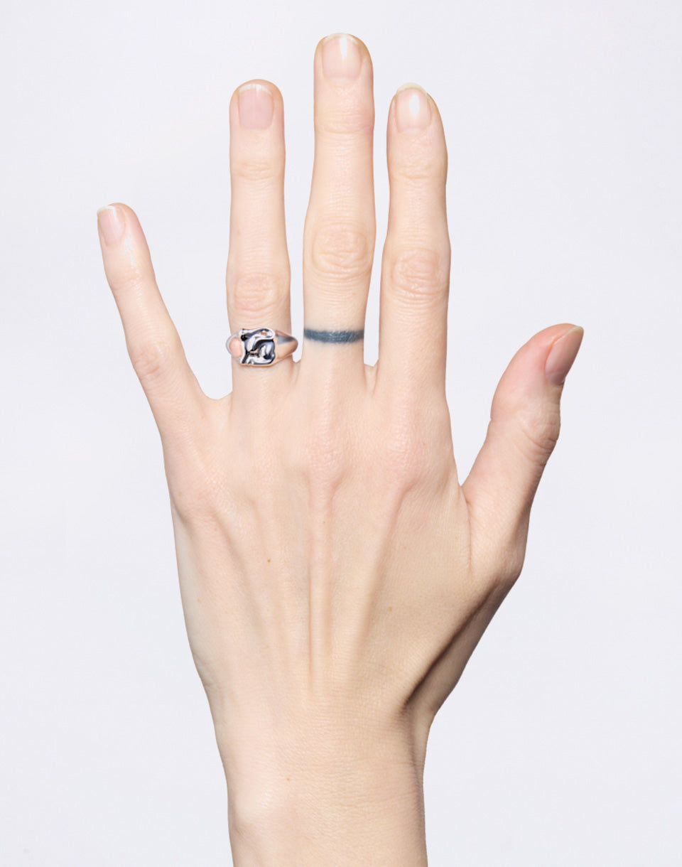 Rabbit Mini Signet Ring Silver