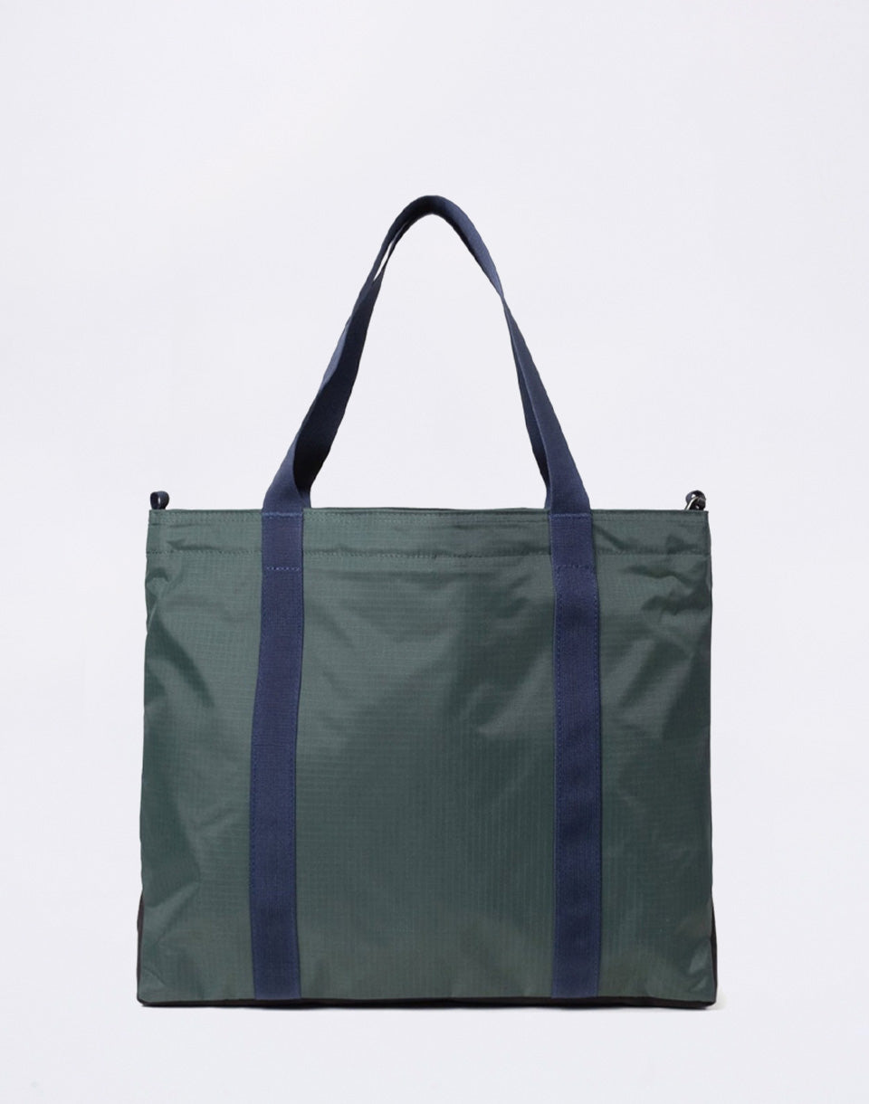 Mountain Essential Tote