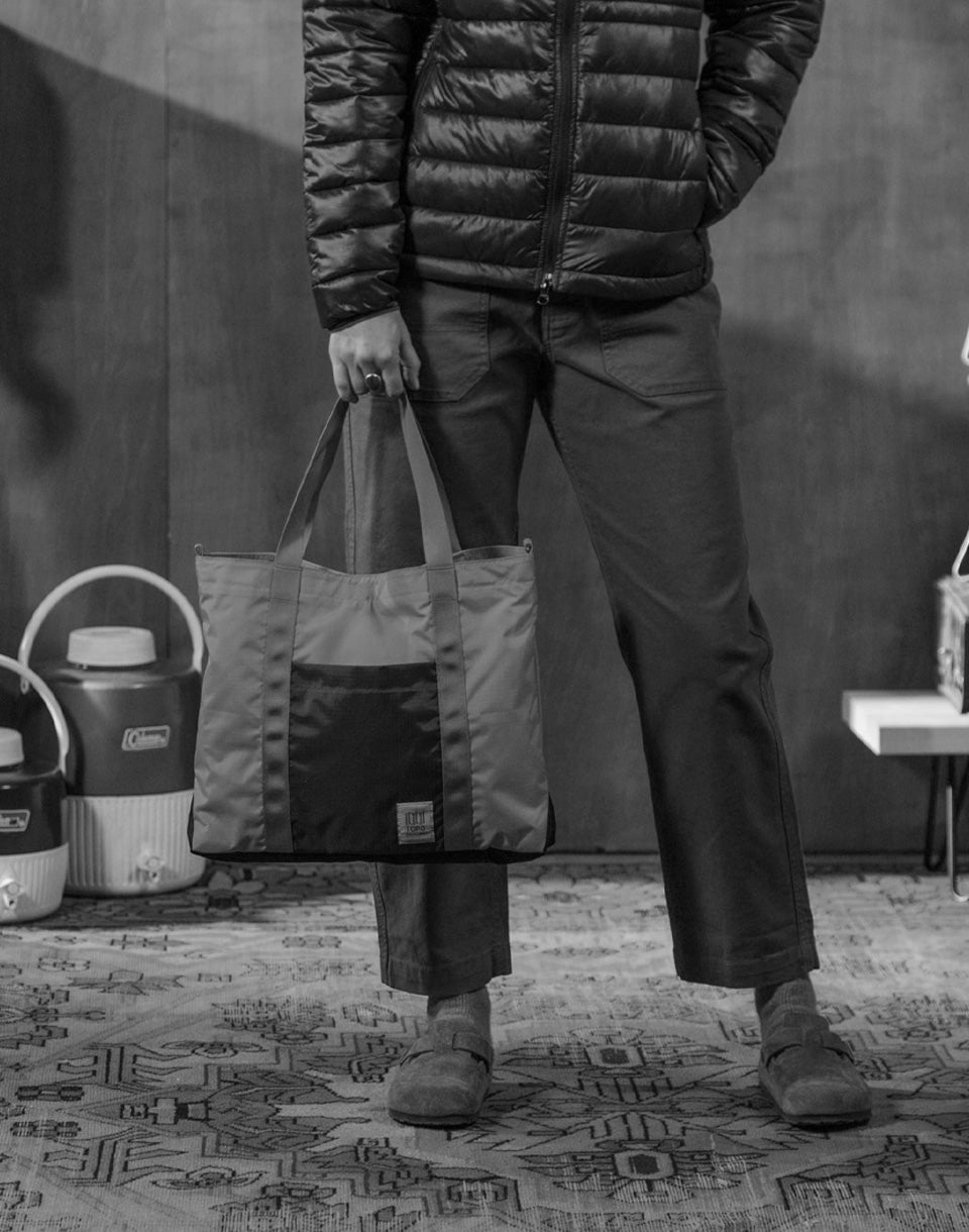 Mountain Essential Tote
