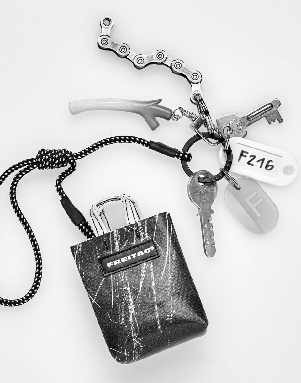 F216 Mini Shopper