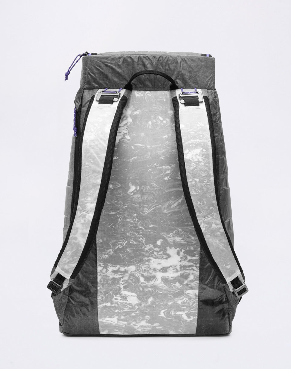 Weigh Lighter Hugger Backpack 30L