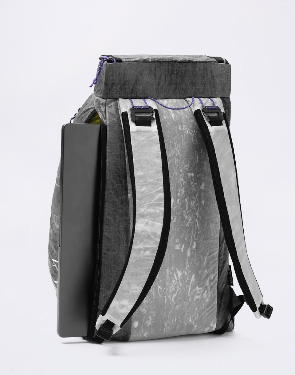 Weigh Lighter Hugger Backpack 30L