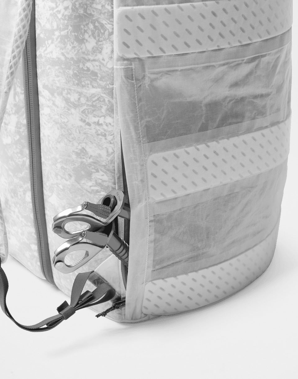 Weigh Lighter Split Duffel 70L