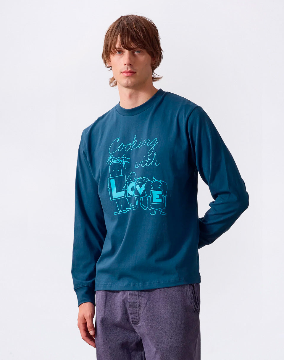 L O V E Long Sleeve Tee
