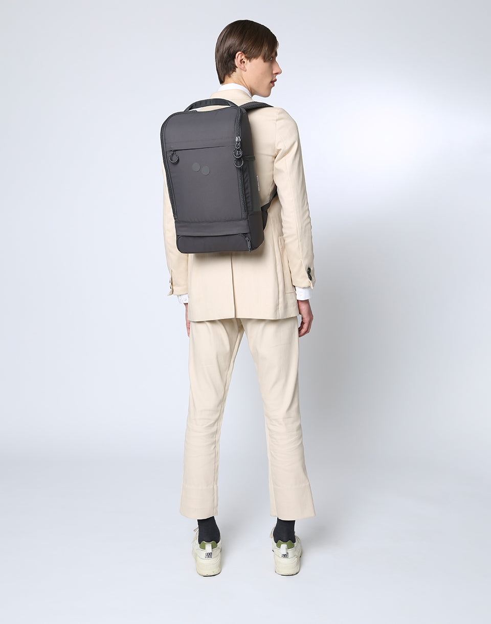 Cubik Medium