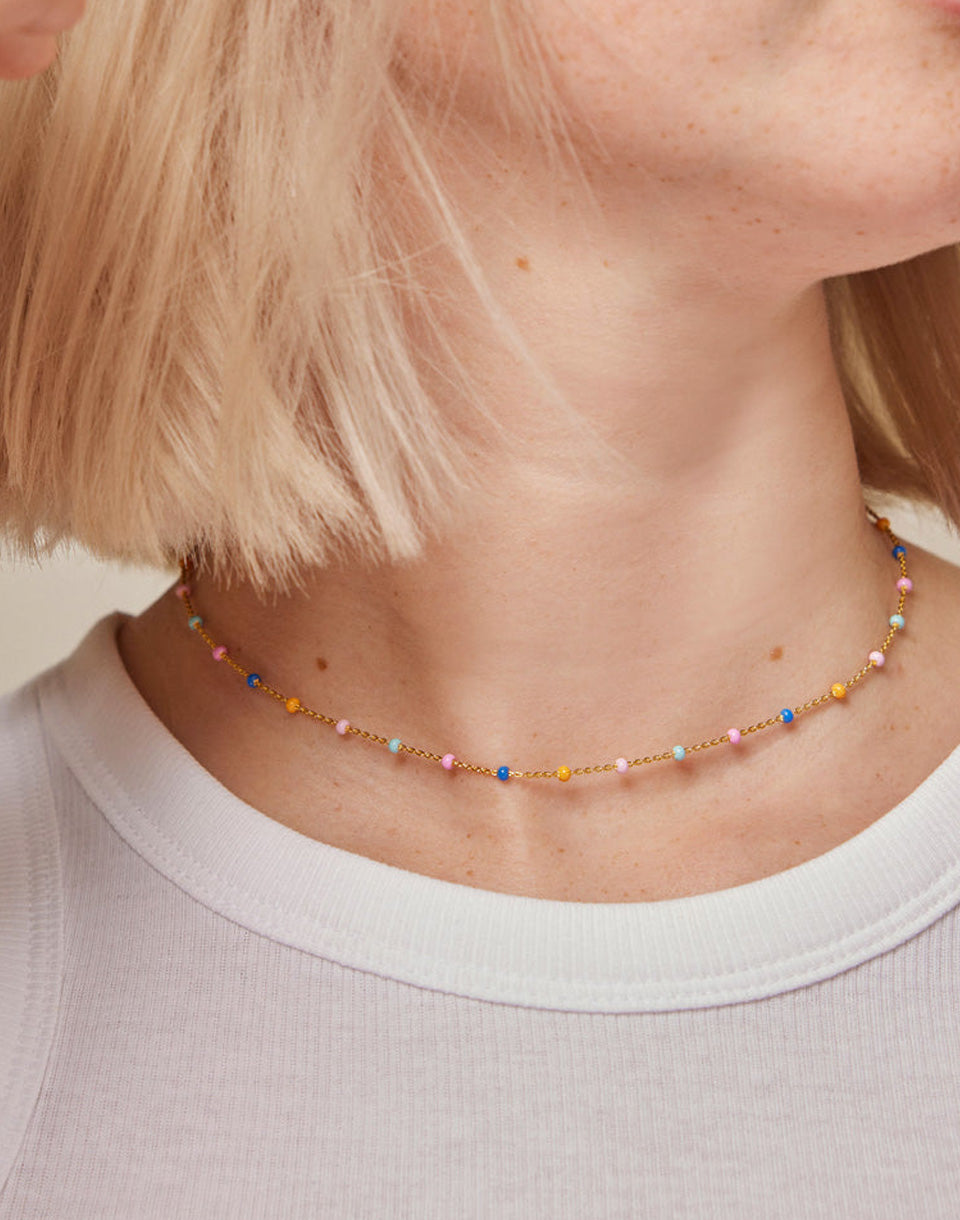 Necklace, Lola