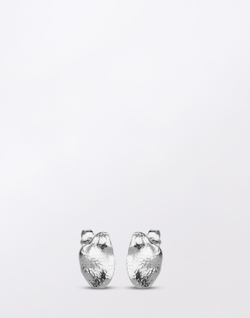 Studs, Maia Small