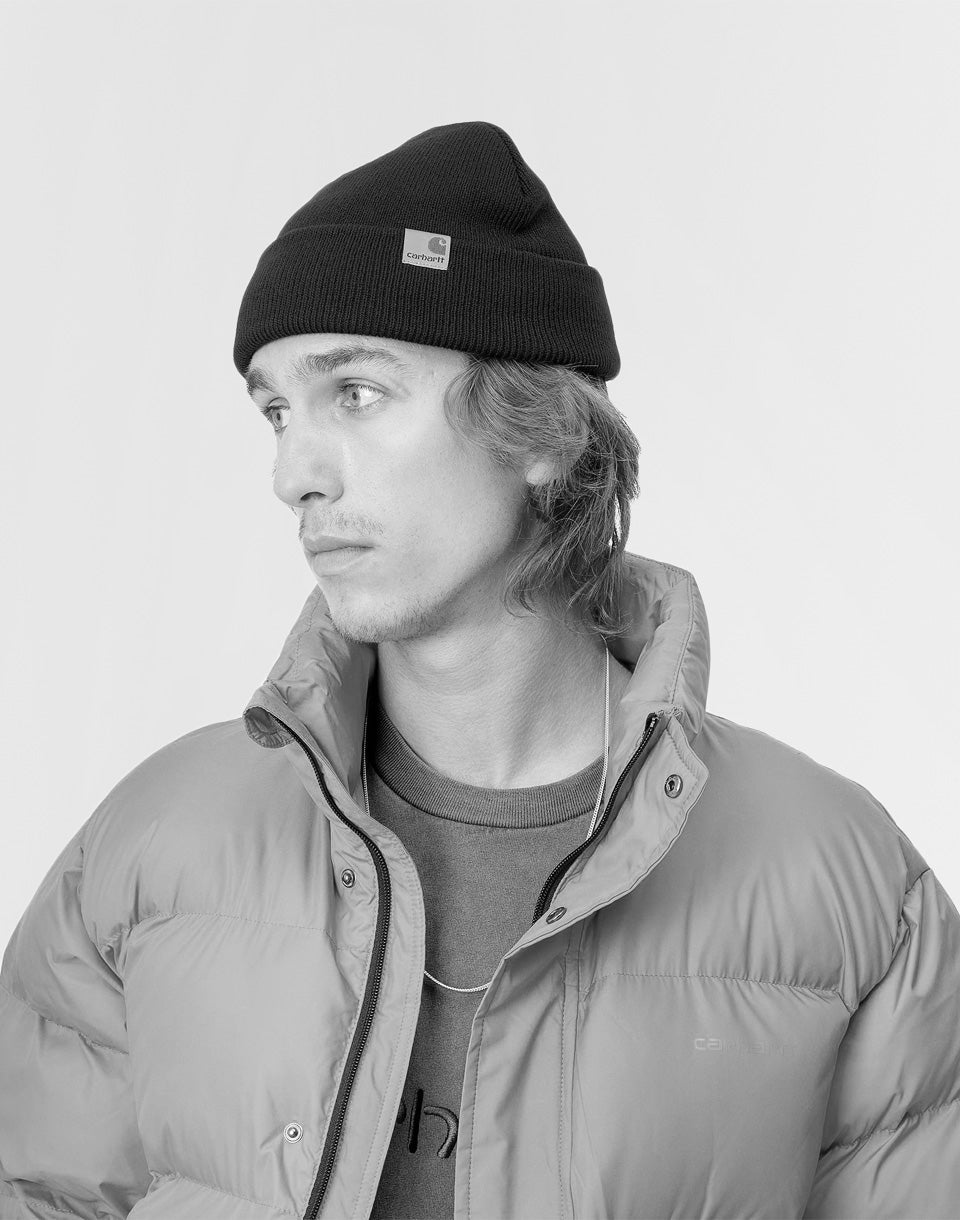 Stratus Hat Low