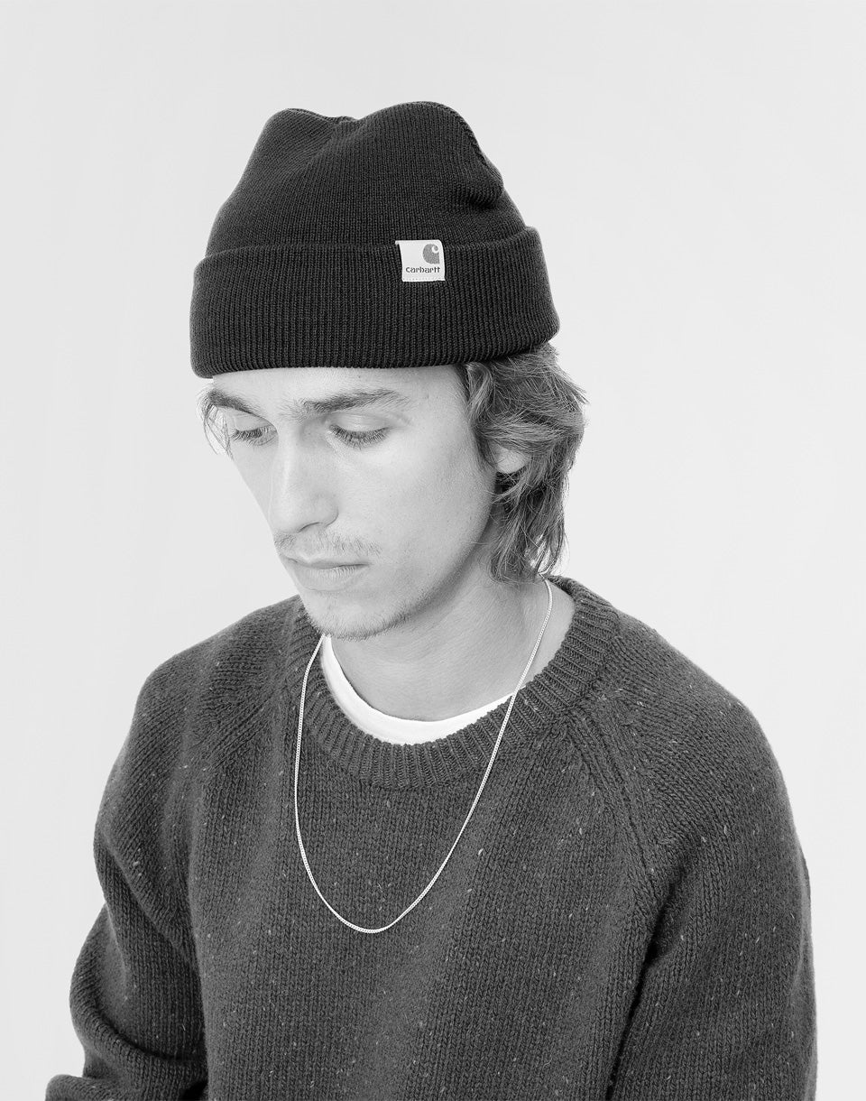 Stratus Hat Low