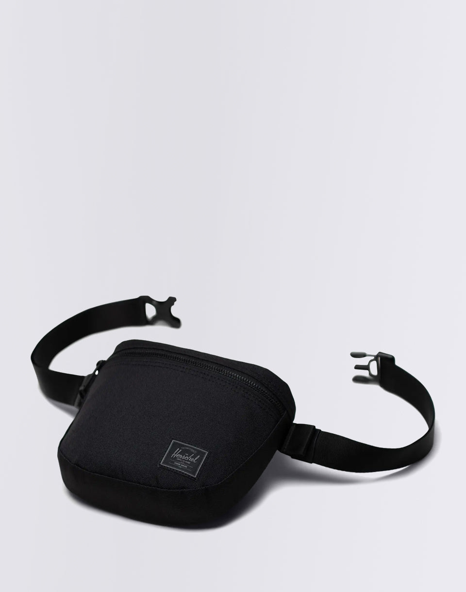 Settlement Hip Pack