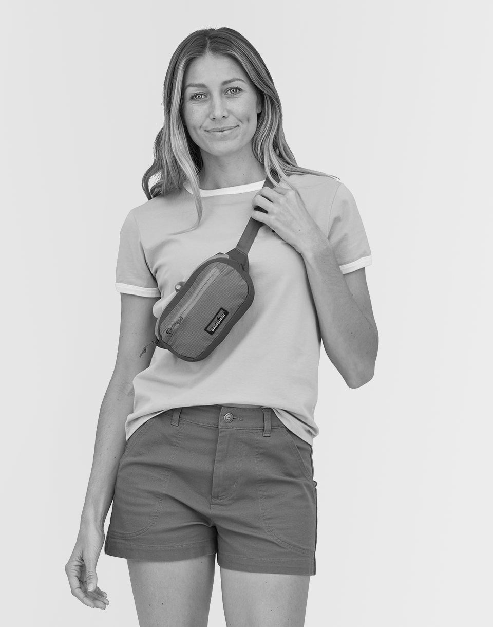 Ultralight Black Hole Mini Hip Pack