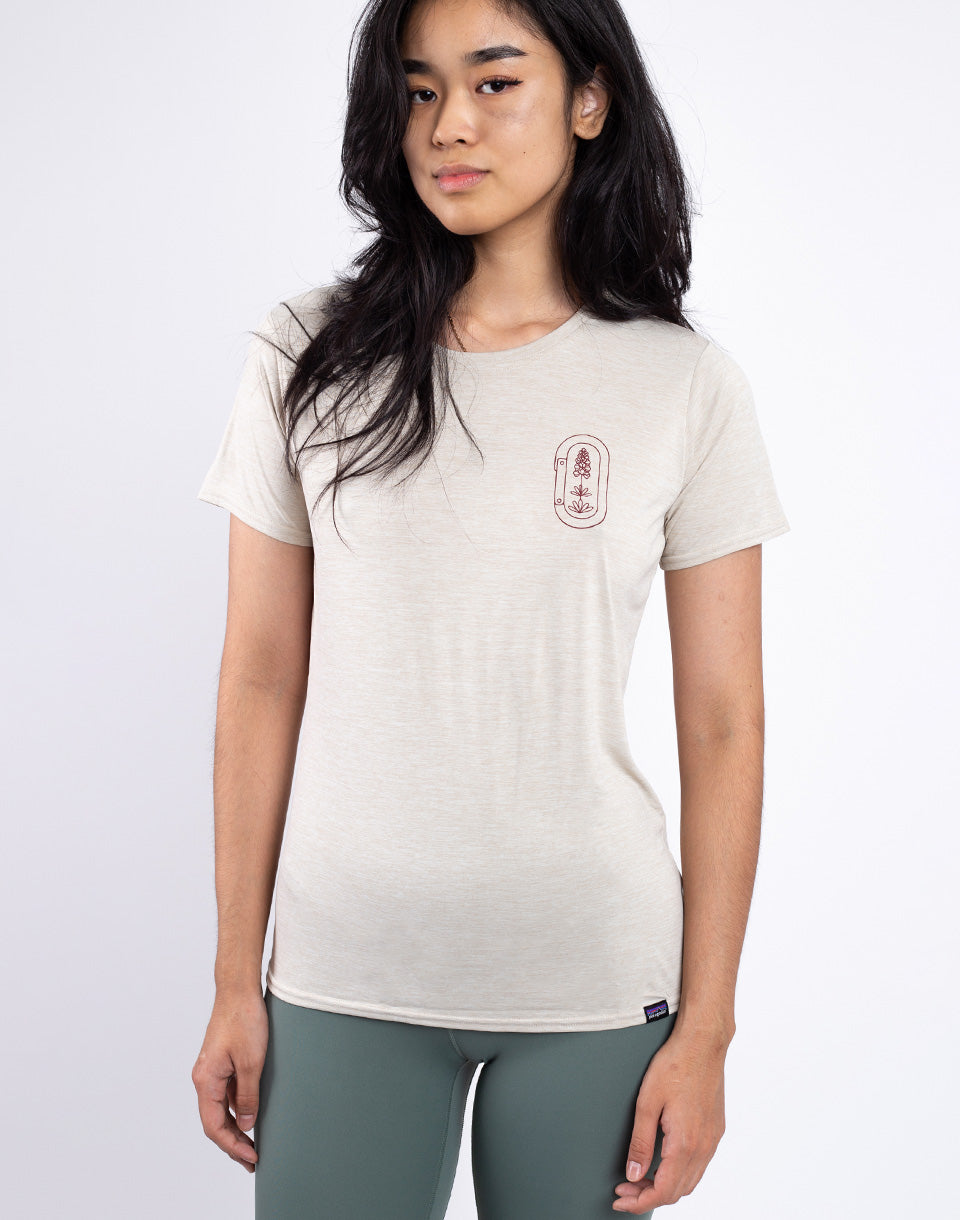 W's Cap Cool Daily Graphic Shirt - Lands
