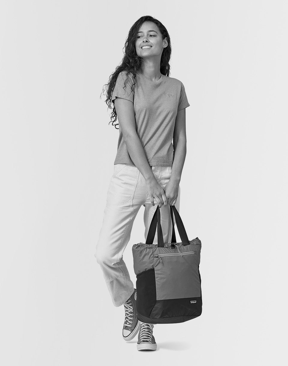Ultralight Black Hole Tote Pack 27L