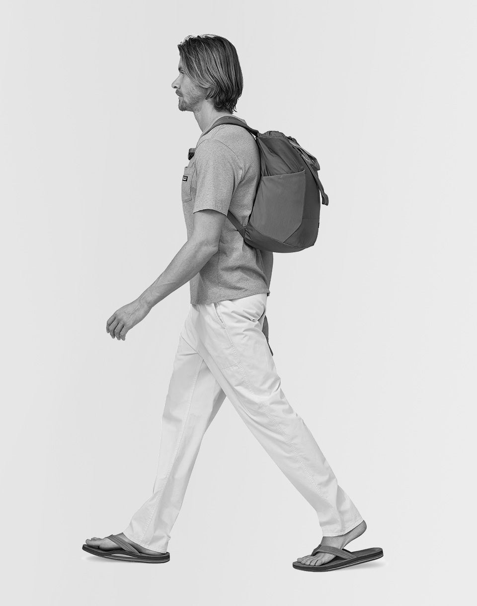 Ultralight Black Hole Tote Pack 27L