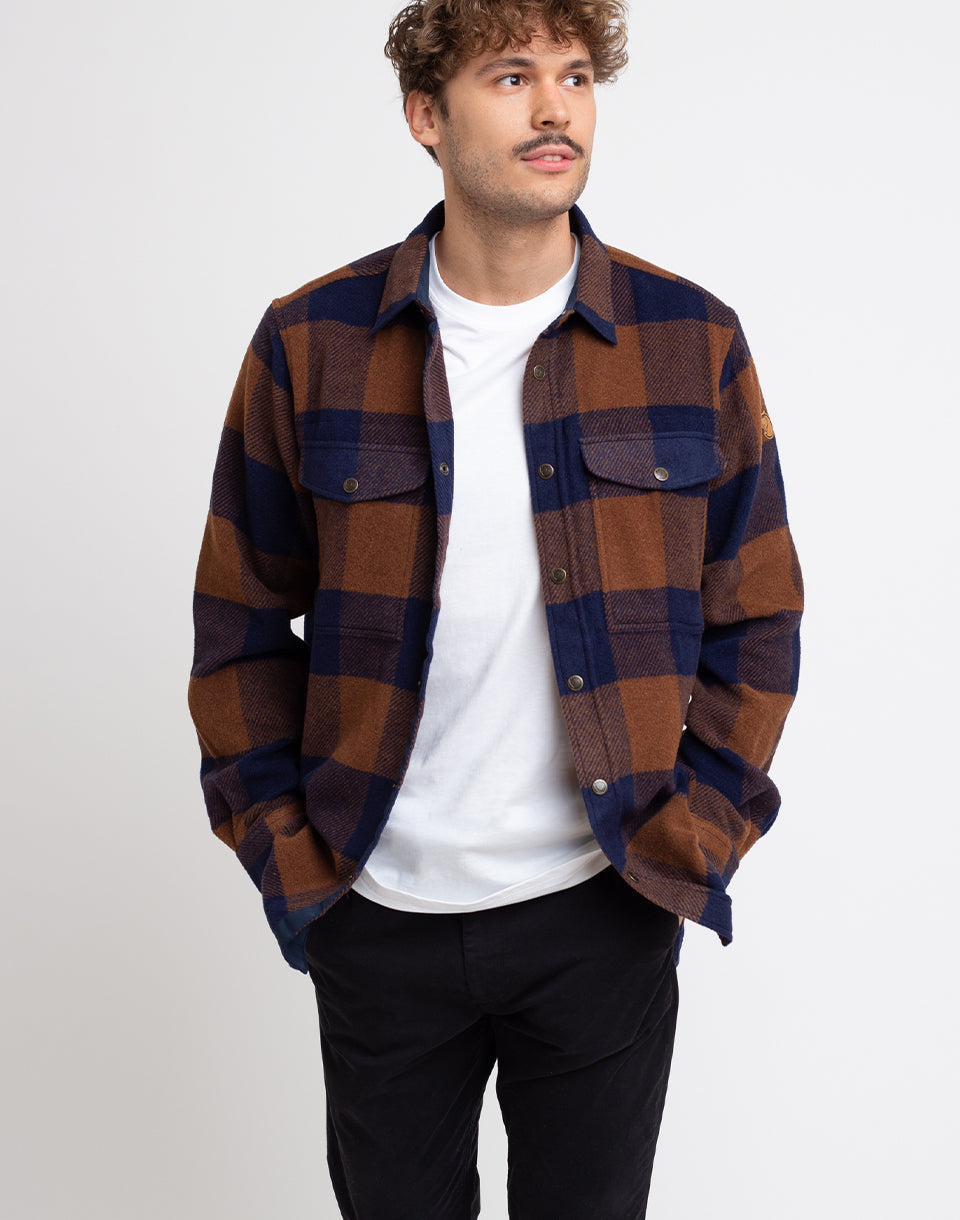 Canada Shirt M